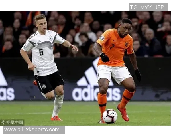 比朔夫称基米希为导师之一愿意接受不同位置挑战展现多面才华 比朔夫称基米希为导师之一愿意接受不同位置挑战展现多面才华